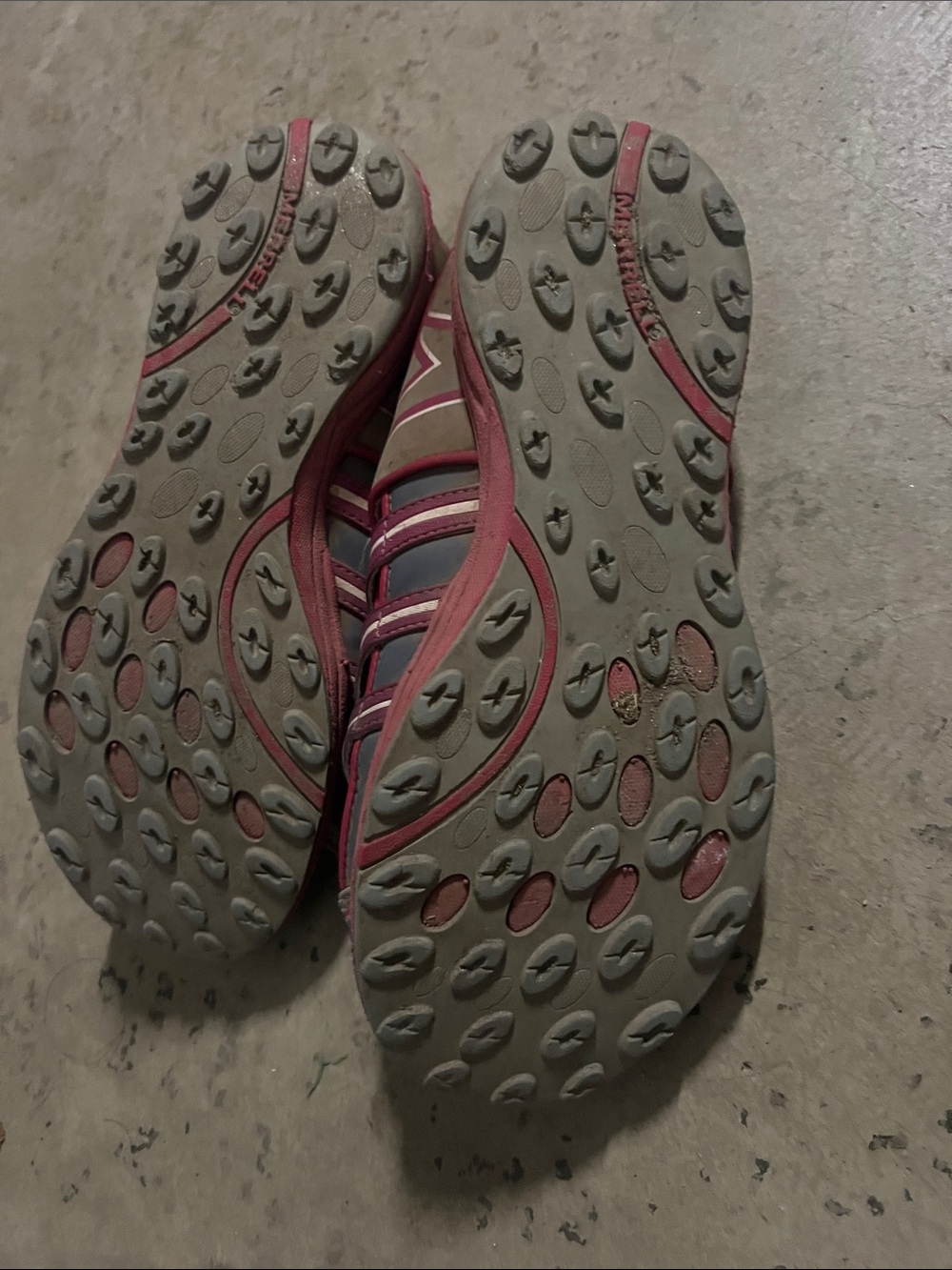 Merrell Women’s Pink & Gray Water Shoes Vibram Grip Size 7-7.5
